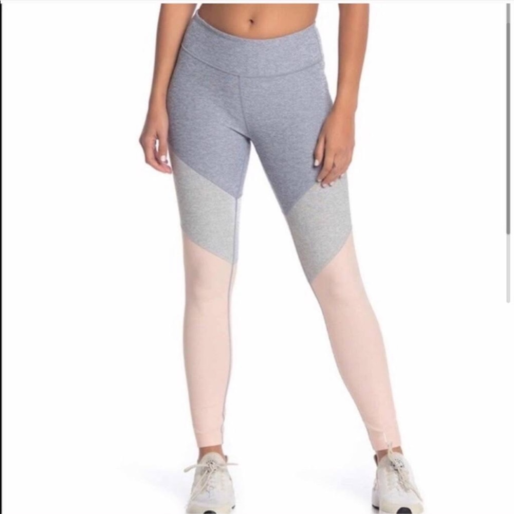 Outdoor Voiced leggings
